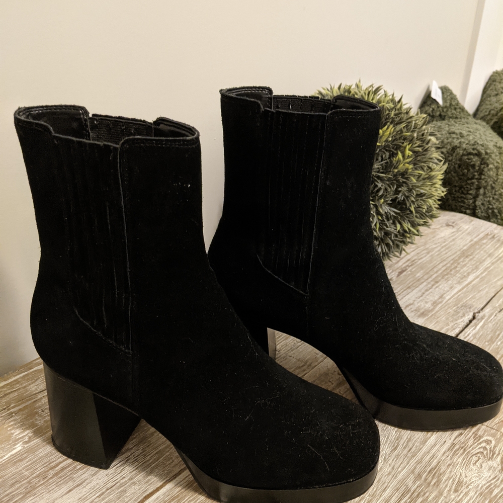 NINE WEST Black Suede Leather Ankle Boots